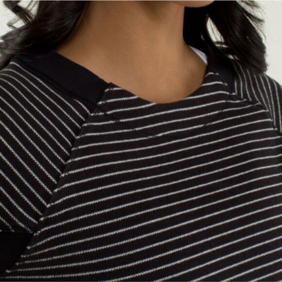 Lululemon Fleet Street Pullover Black and White Stripe Size Small - Picture 9 of 9